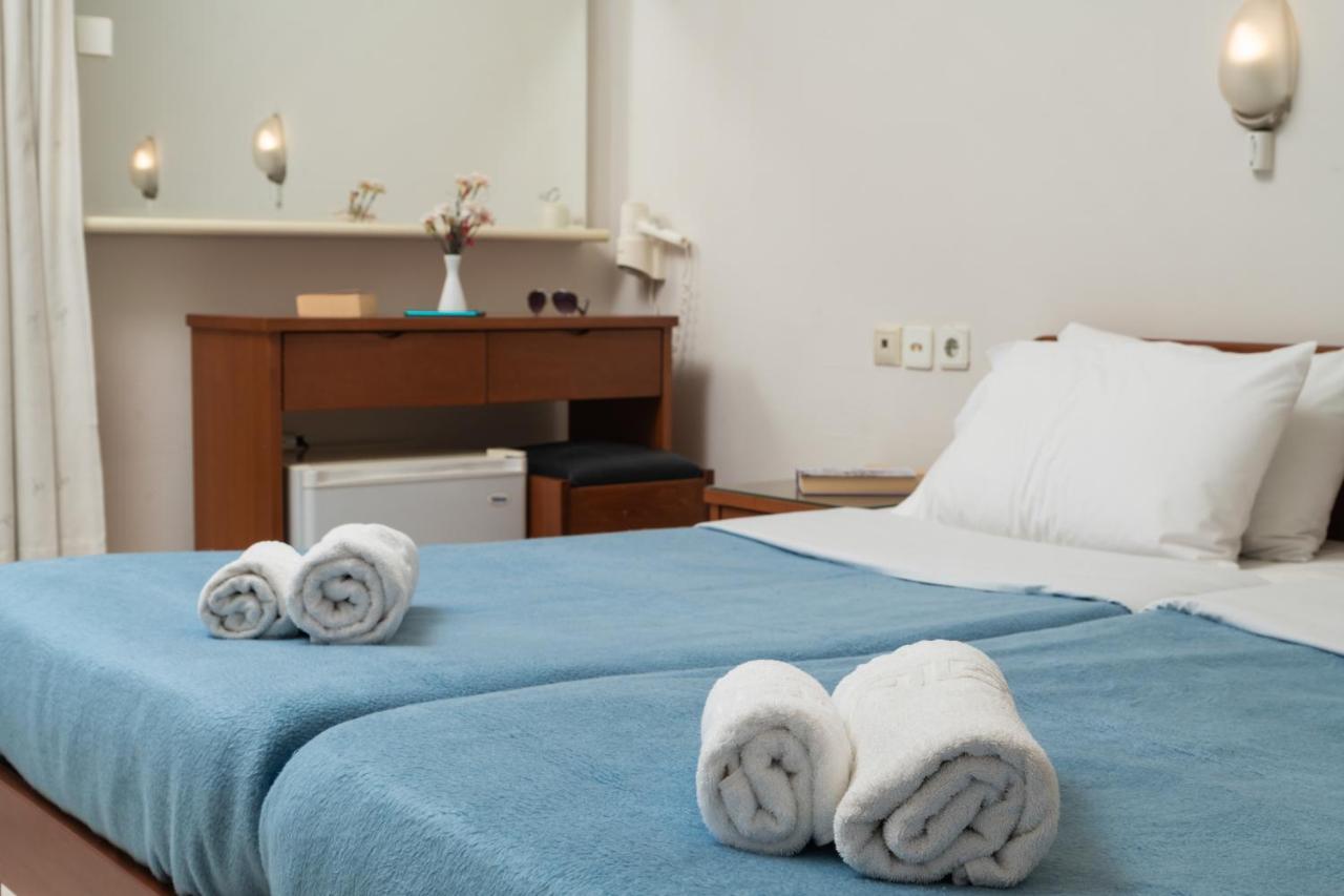 Hotel Haris On The Beach Agia Marina  Exterior photo