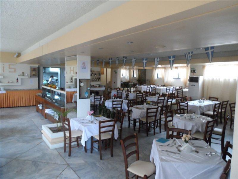 Hotel Haris On The Beach Agia Marina  Exterior photo