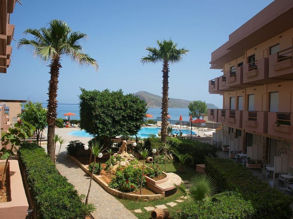 Hotel Haris On The Beach Agia Marina  Exterior photo